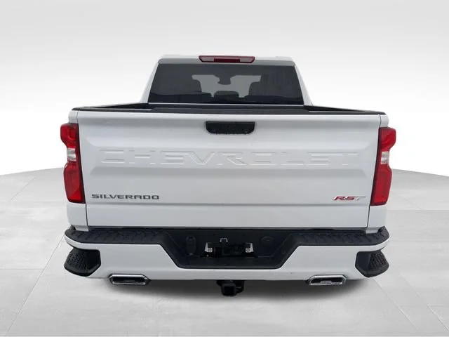 New 2026 Summit White Chevrolet RST image 7