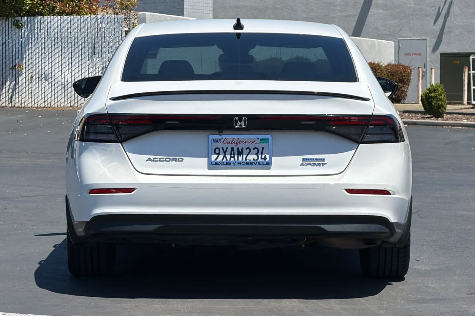 Used 2023 Platinum White Pearl Honda Sport image 8
