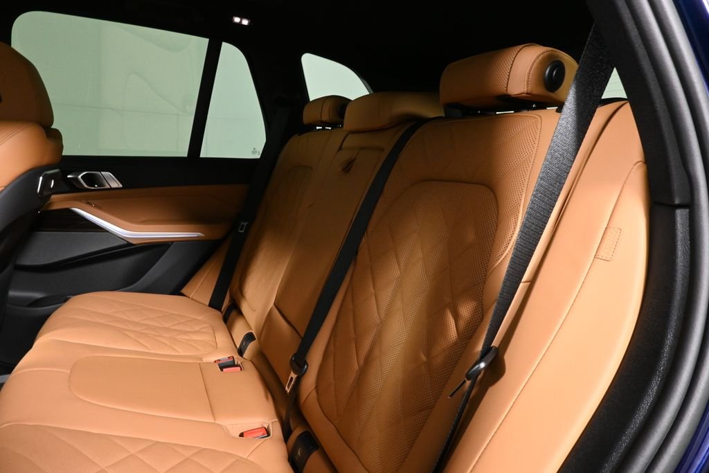 Used 2026 Blue BMW xDrive50e image 4