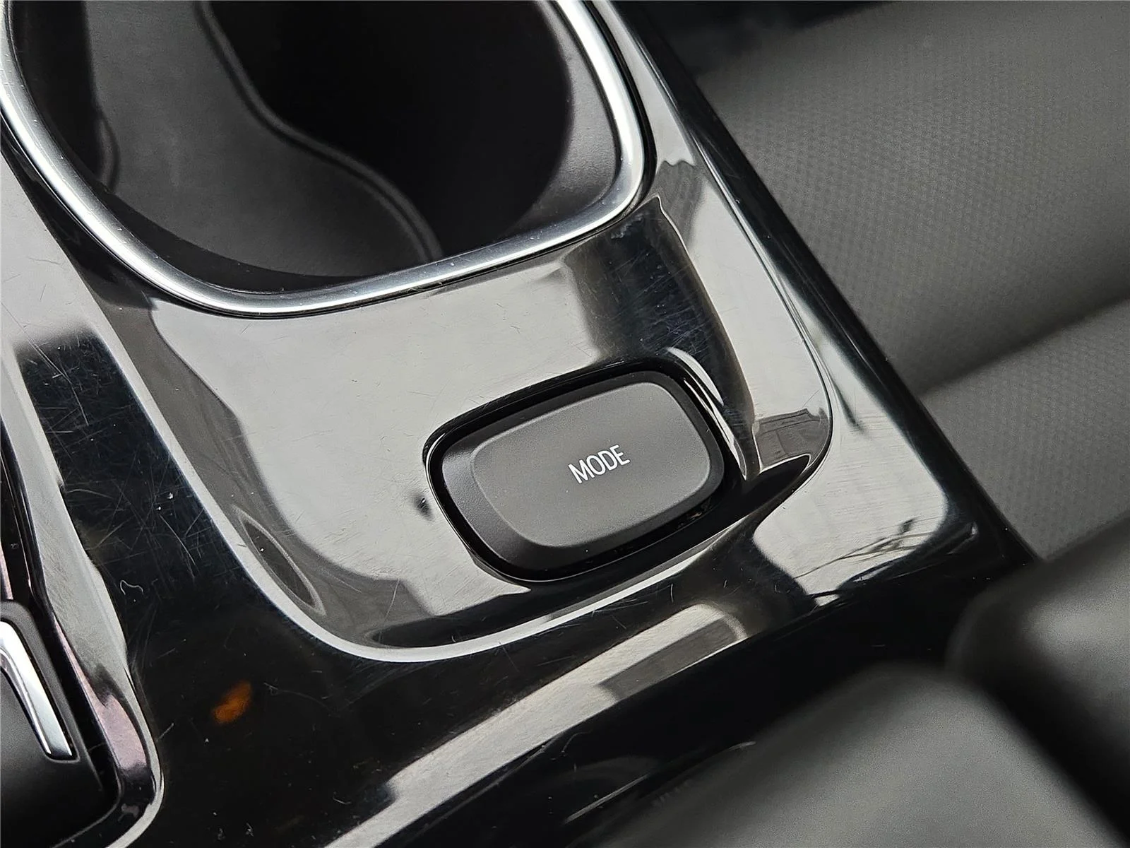 Used 2023 Ebony Twilight Metallic Buick Essence image 11