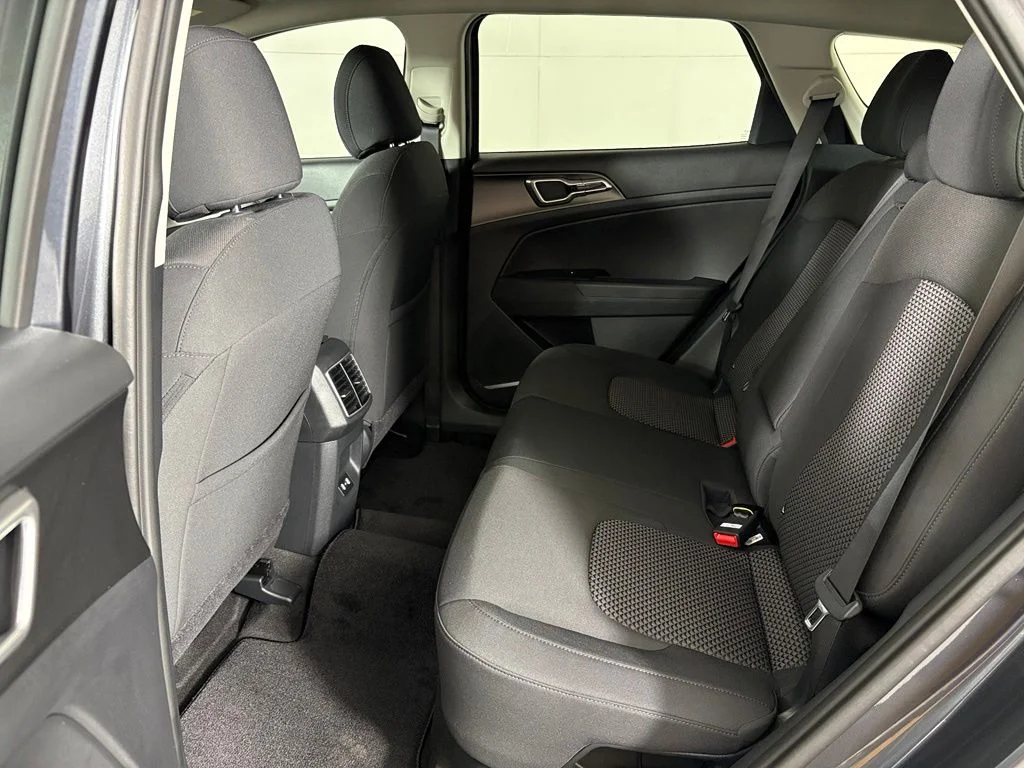 New 2027 Gravity Gray Kia LX image 36