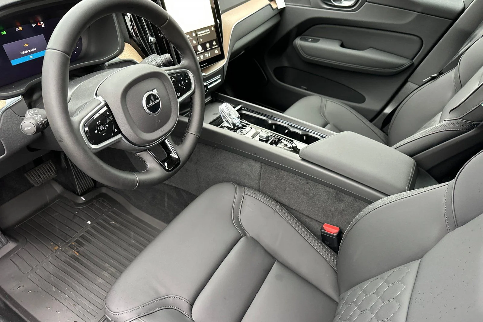 New 2026 Vapour Grey Volvo Plus image 9