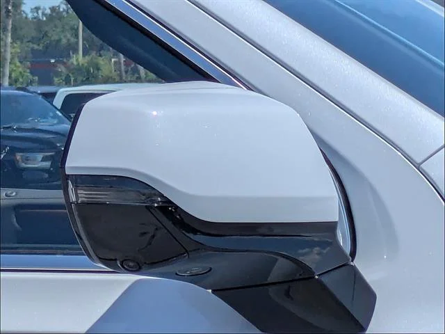 2026 GMC Yukon XL Denali - Photo 11