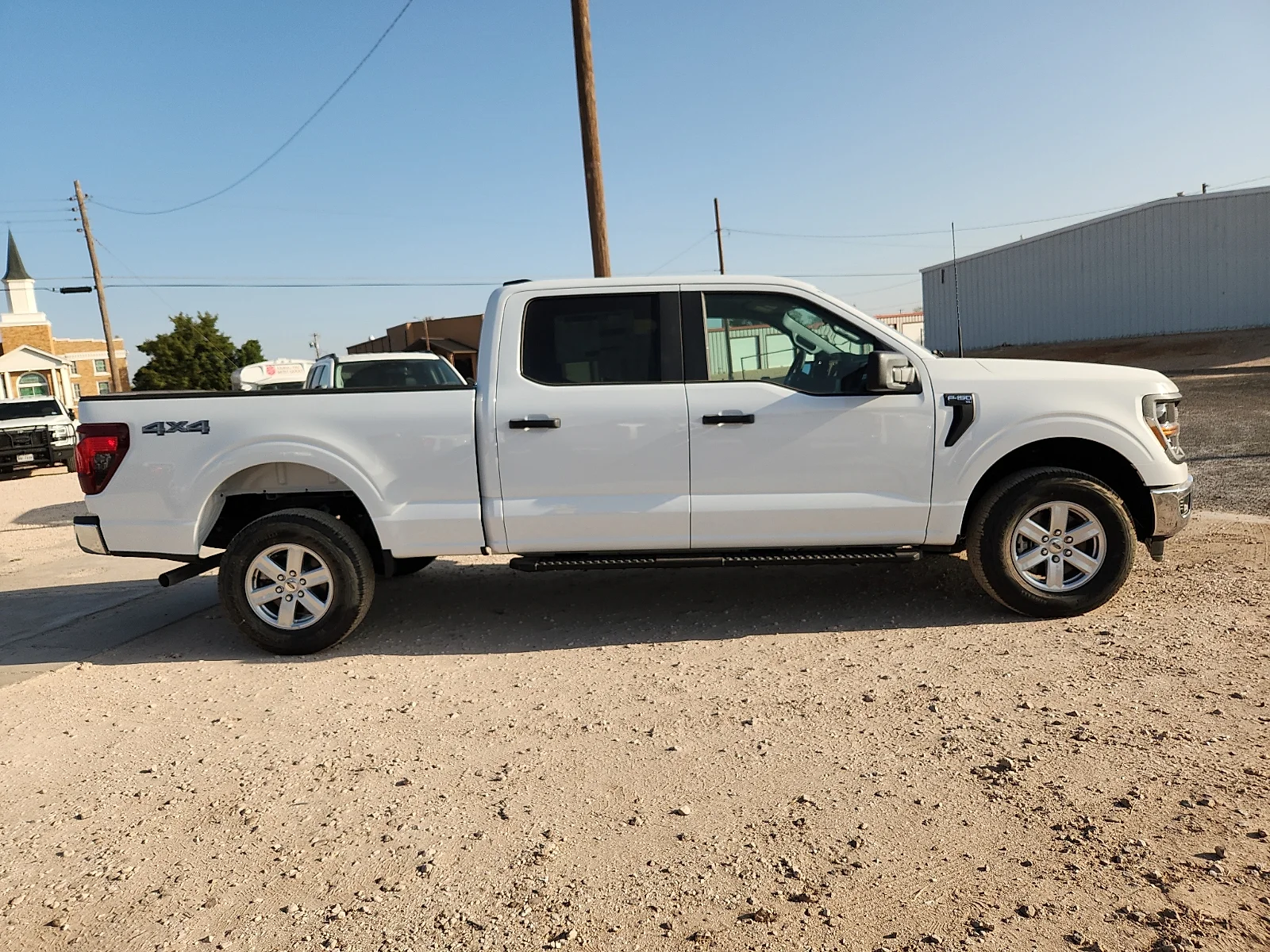 New 2026 Oxford White Ford XL image 8