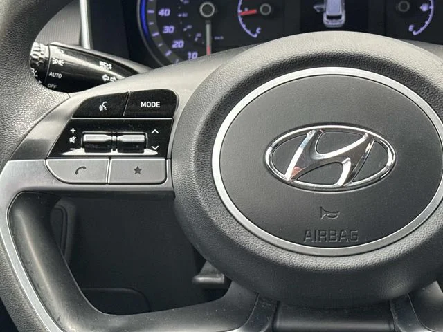 Used 2023 Silver Hyundai SEL image 21