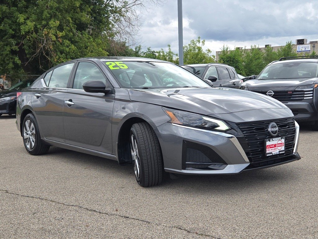 Certified Used 2025 Gray Nissan 2.5 S image 5