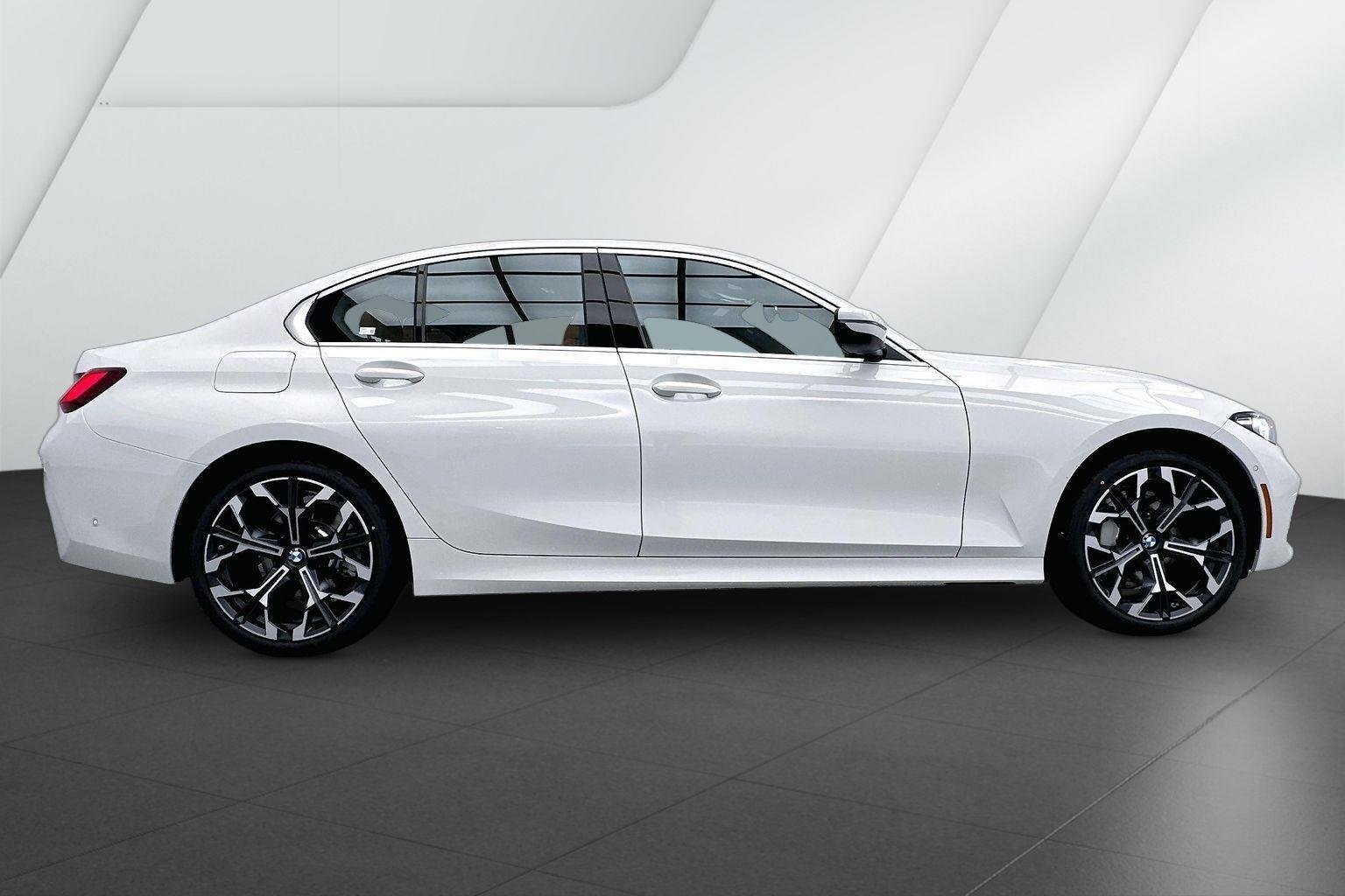 New 2026 Alpine White BMW 330i xDrive image 4