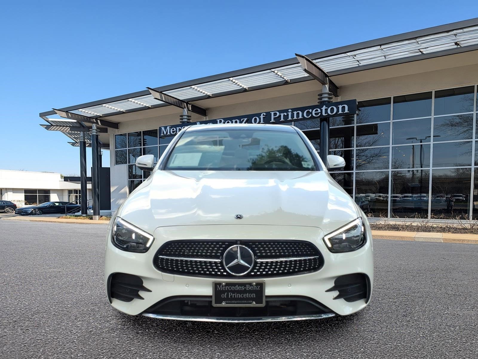 Certified Used 2023 MANUFAKTUR Diamond White Mercedes-Benz E 350 4MATIC® Sedan image 8