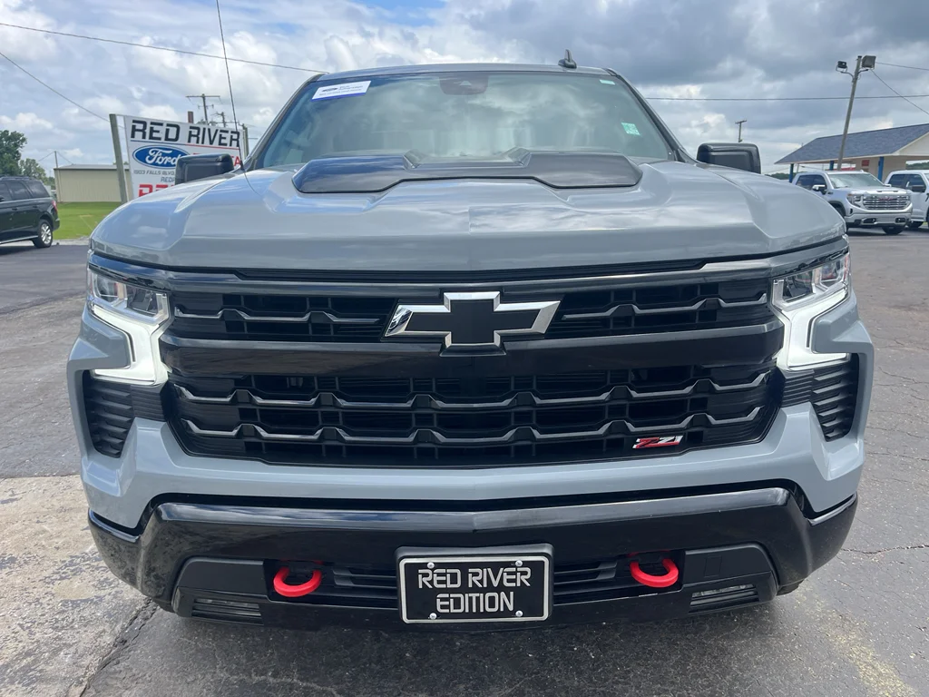 Used 2024 Chevrolet Silverado 1500 LT Trail Boss with VIN 3GCUDFED8RG212738 for sale in Little Rock