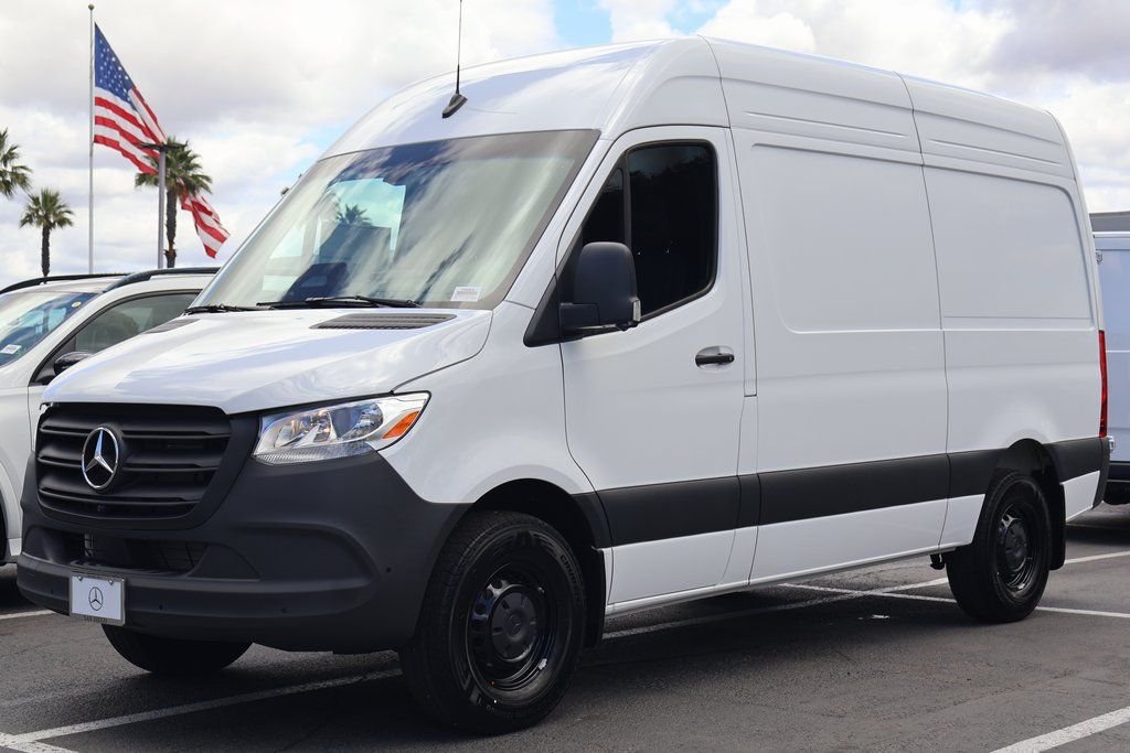 2026 Mercedes-Benz Sprinter 2500 144 WB HO's photo