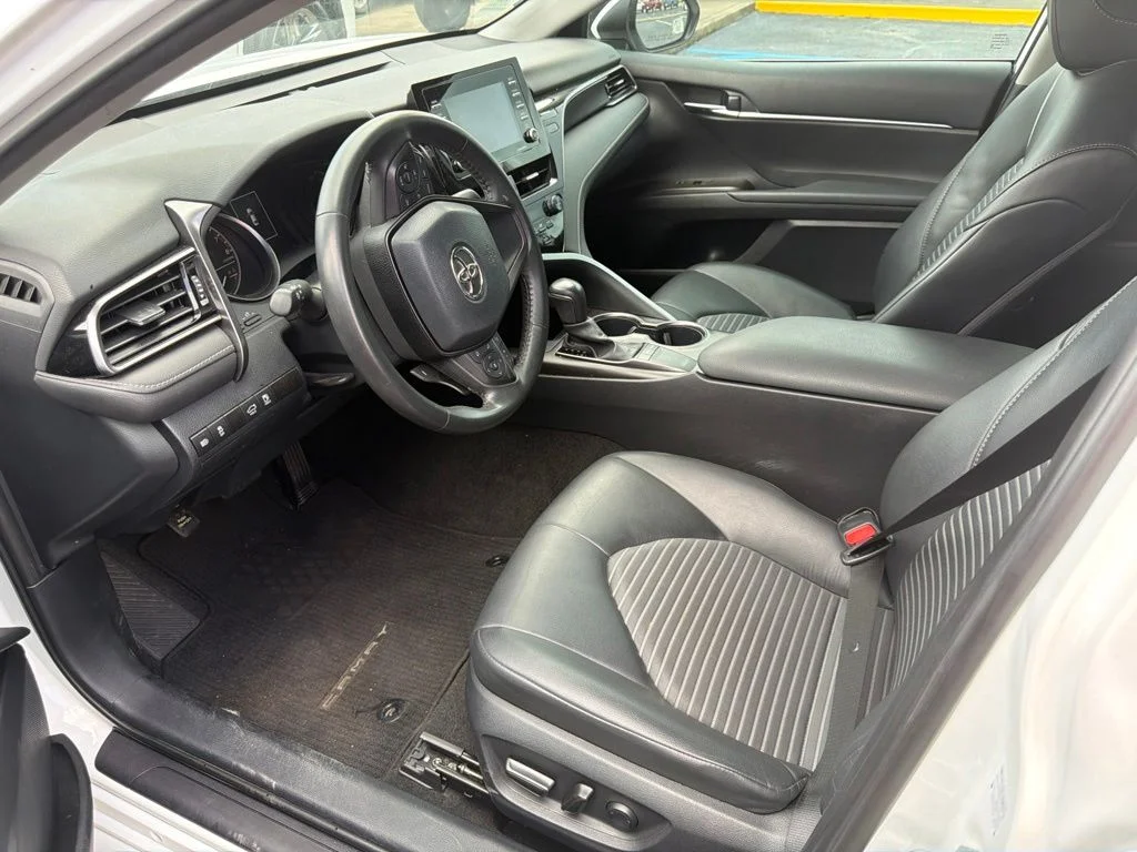 Used 2024 White Toyota SE image 5