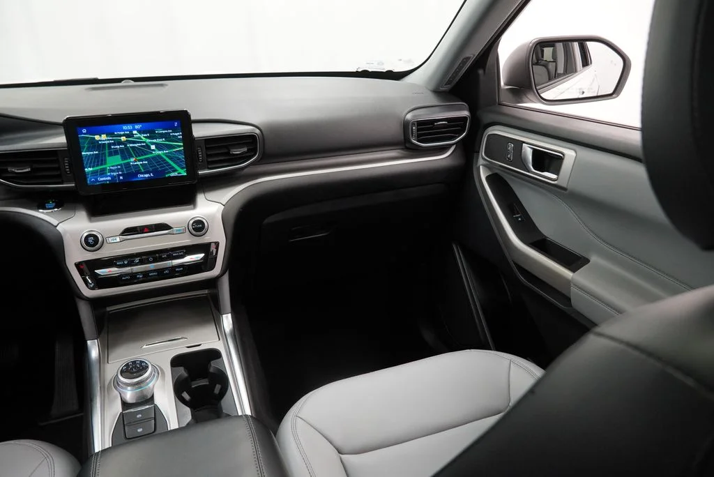 Used 2021 White Ford XLT image 31