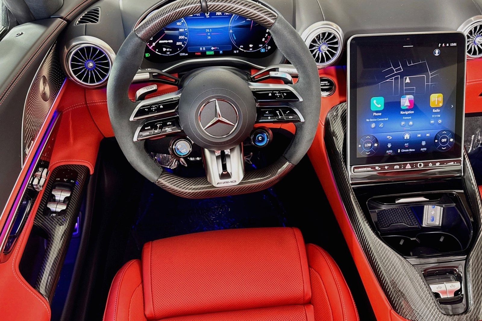New 2026 MANUFAKTUR Night Black Magno Mercedes-Benz AMG® SL 63 S E Performance image 19