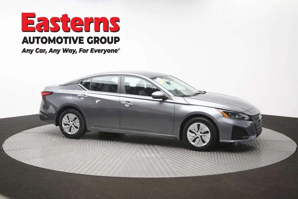 Used 2023 Gray Nissan 2.5 S image 46