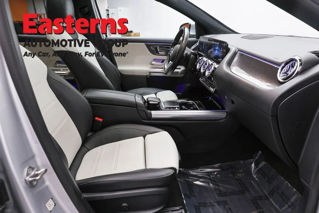 Used 2022 Silver Mercedes-Benz GLA 250 image 24