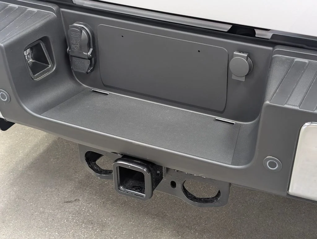 New 2026 Oxford White Ford F-350® Lariat® image 29