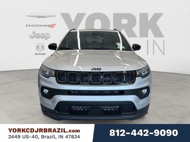 New 2026 Silver Zynith Metallic Clear-Coat Exterior Paint Jeep Latitude Altitude image 8