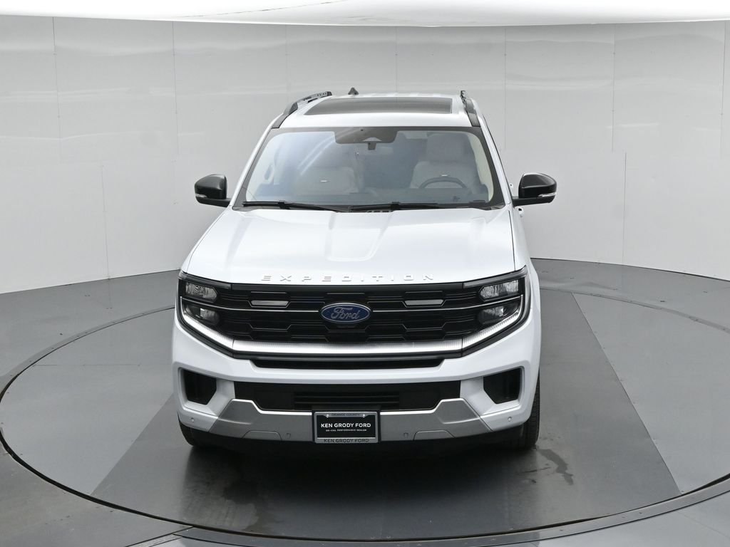 Used 2025 Silver Ford Platinum image 45