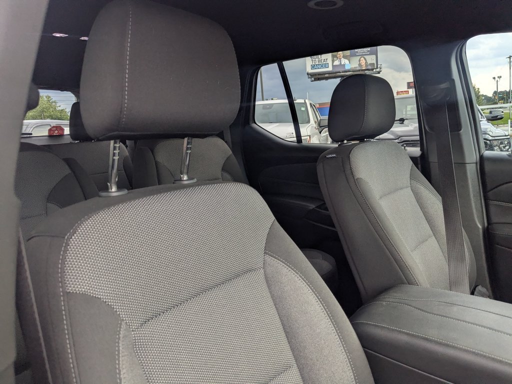 Used 2023 Mosaic Black Metallic Chevrolet LT Cloth image 28