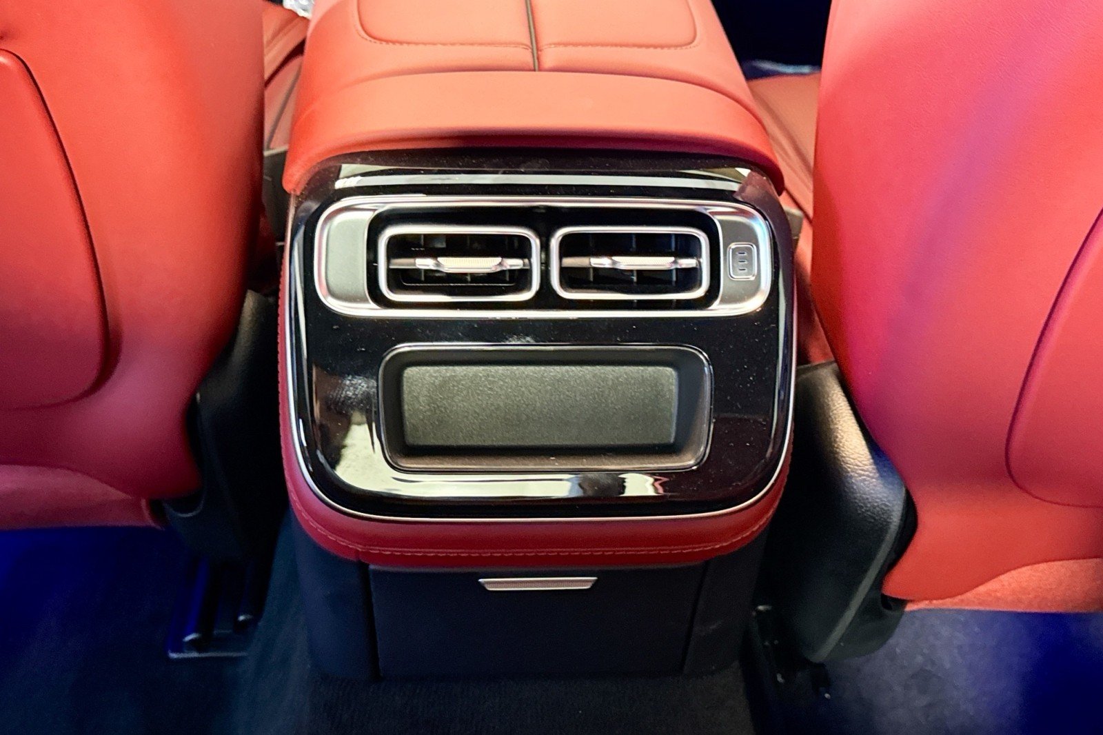 2025 Mercedes-Benz S-Class S 63 - Photo 23