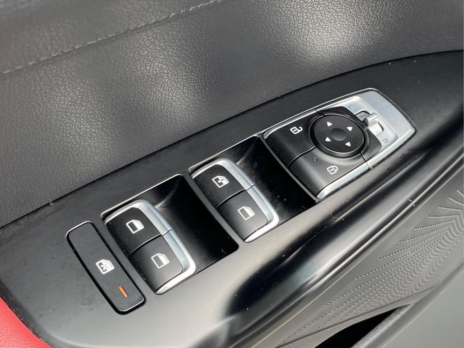 Used 2023 Wolf Gray Kia GT-Line image 20