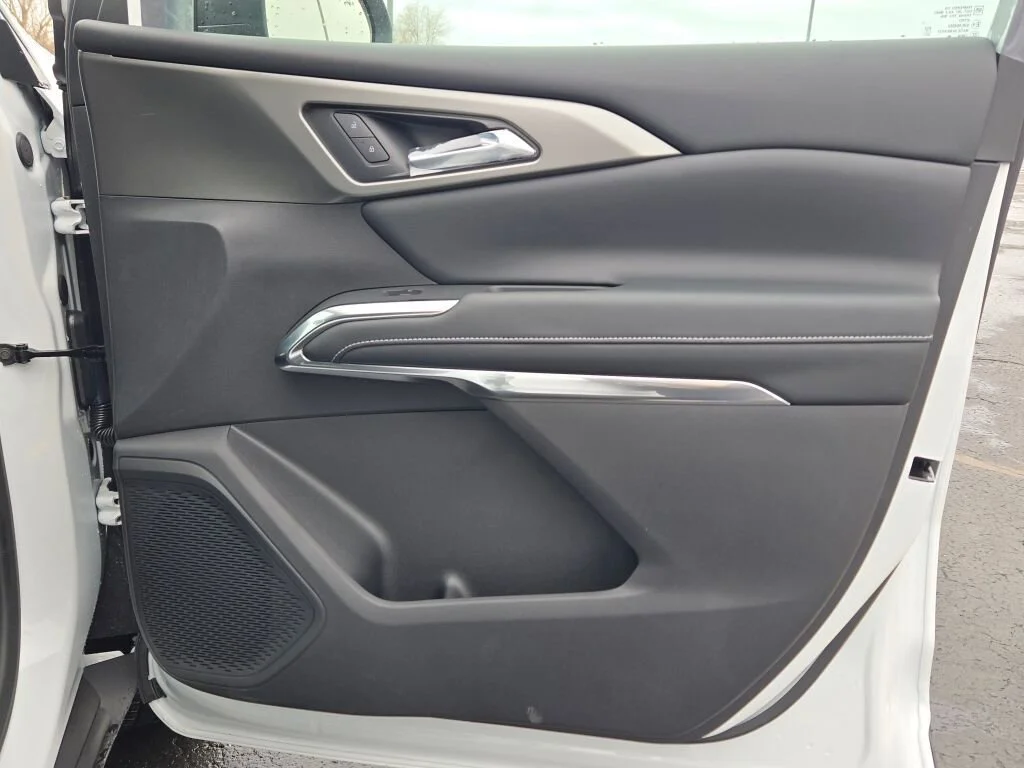 2026 Chevrolet Traverse LT - Photo 8