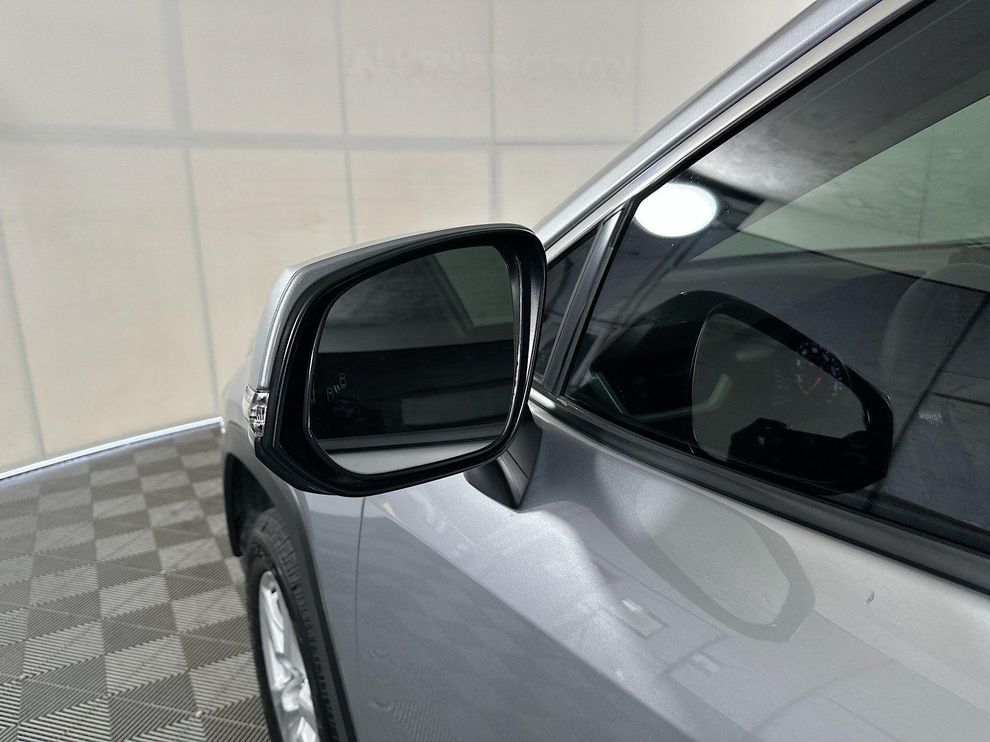Used 2020 Silver Sky Metallic Toyota XLE image 10