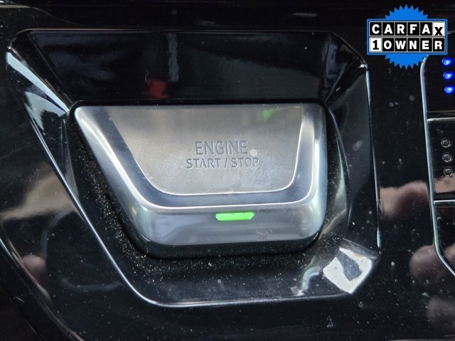 Certified Used 2025 Onyx Black GMC  image 18