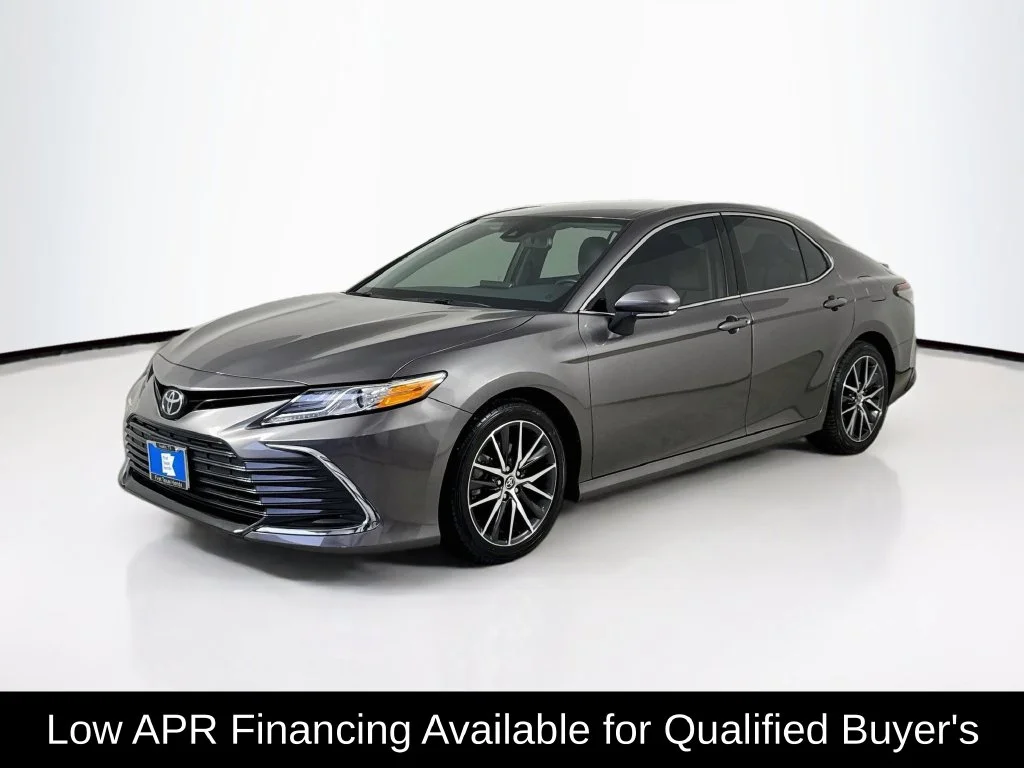 Used 2021 Predawn Gray Mica Toyota XLE image 3