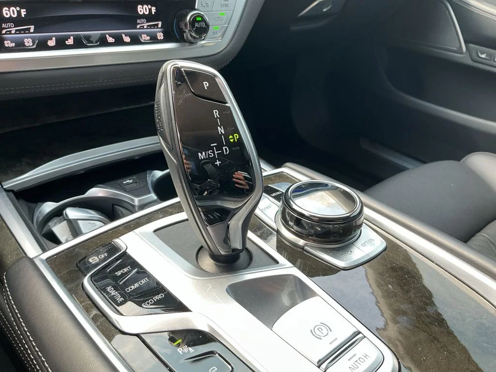 2022 BMW 7 Series 750i - Photo 18