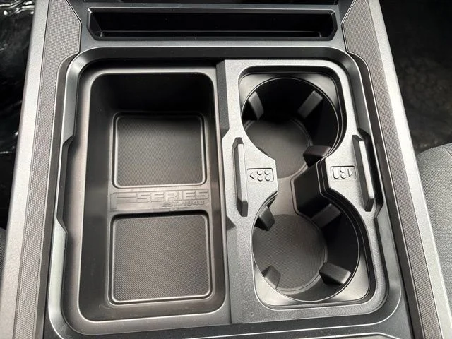 New 2026 Oxford White Ford F-450® XLT image 28