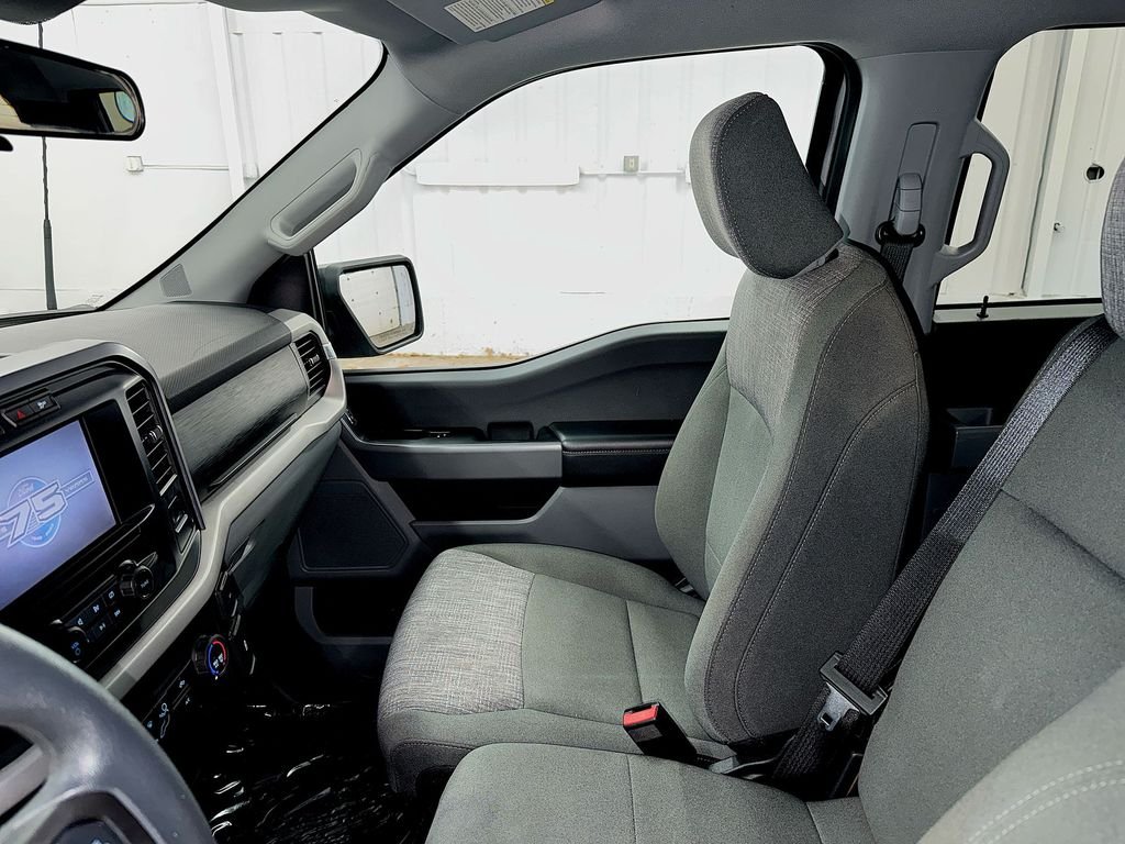 Used 2023 Silver Ford XLT image 21