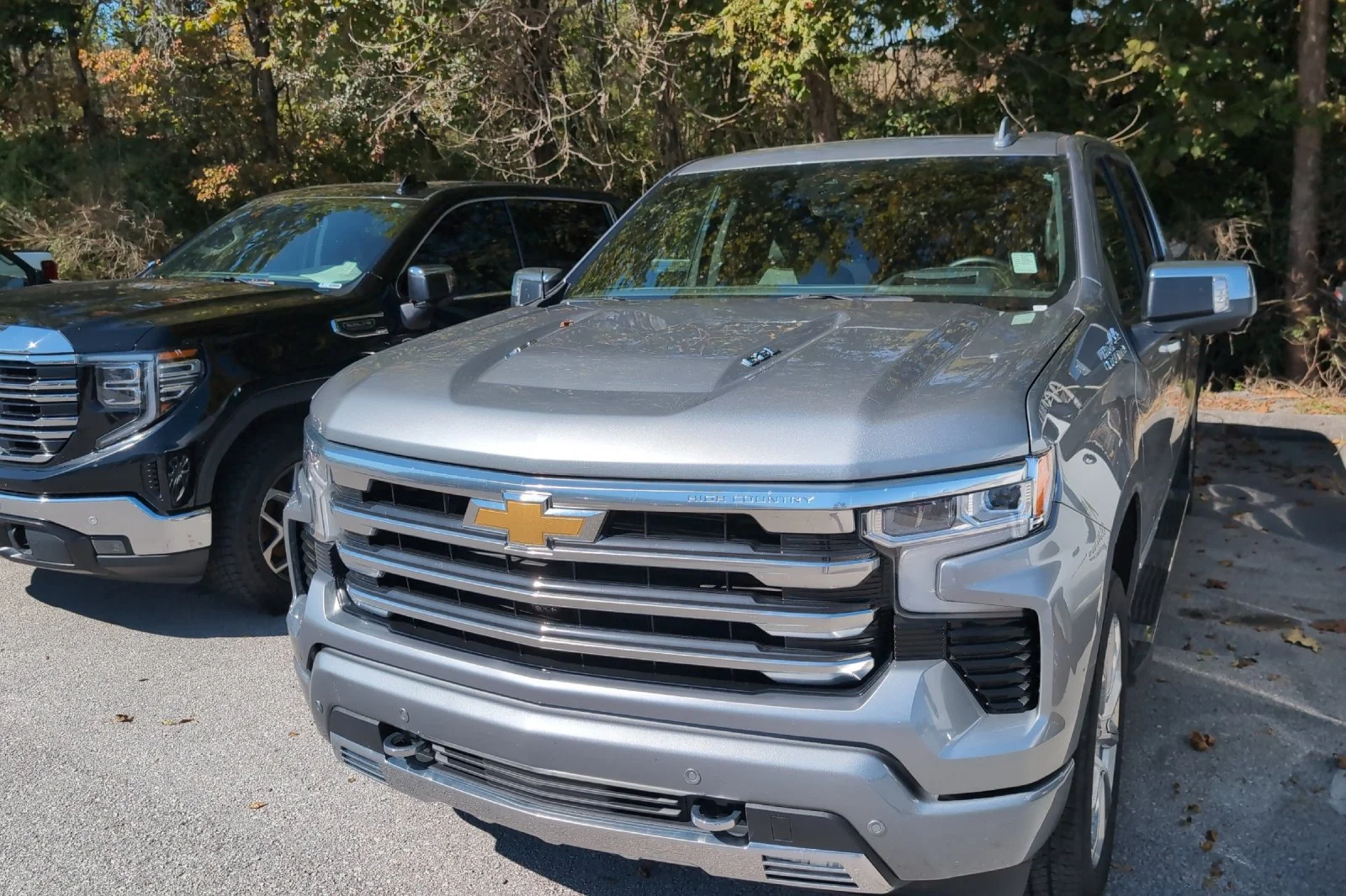 Used 2023 STERLING GRAY METALLIC Chevrolet High Country image 11