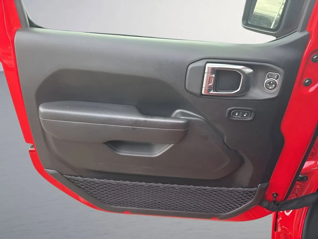 Used 2025 Red Jeep Sport S image 16