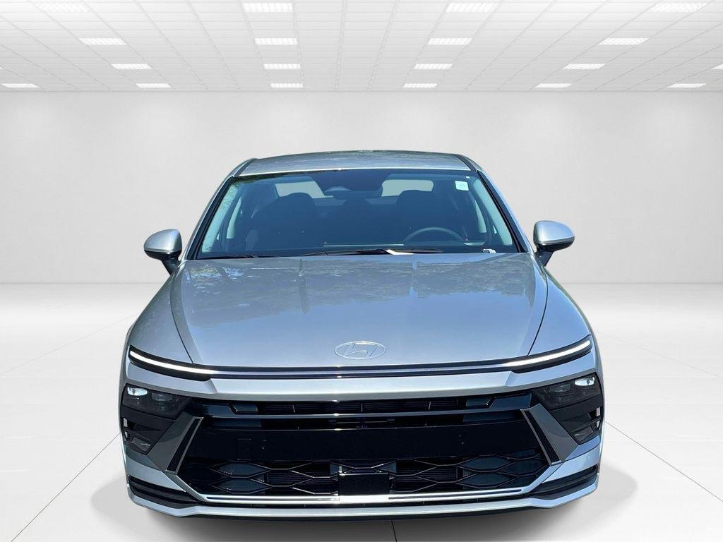 New 2026 Silver Hyundai Blue image 2
