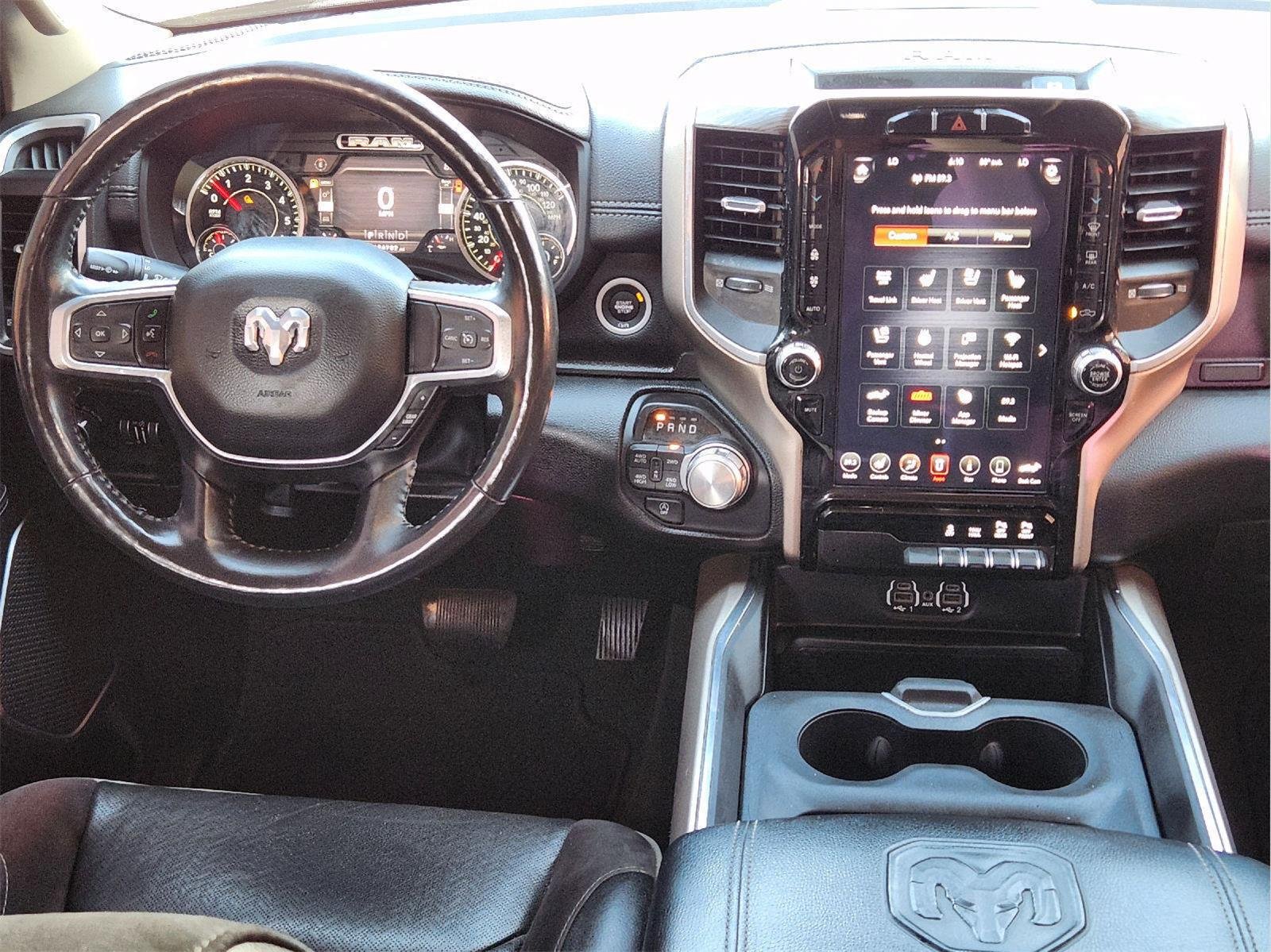 Used 2020 Diamond Black Crystal Pearlcoat Ram Laramie image 25