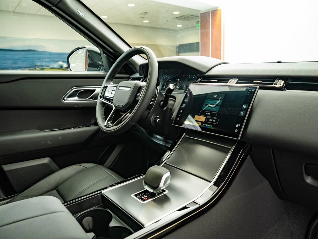 New 2026 Arroios Grey Land Rover S image 48