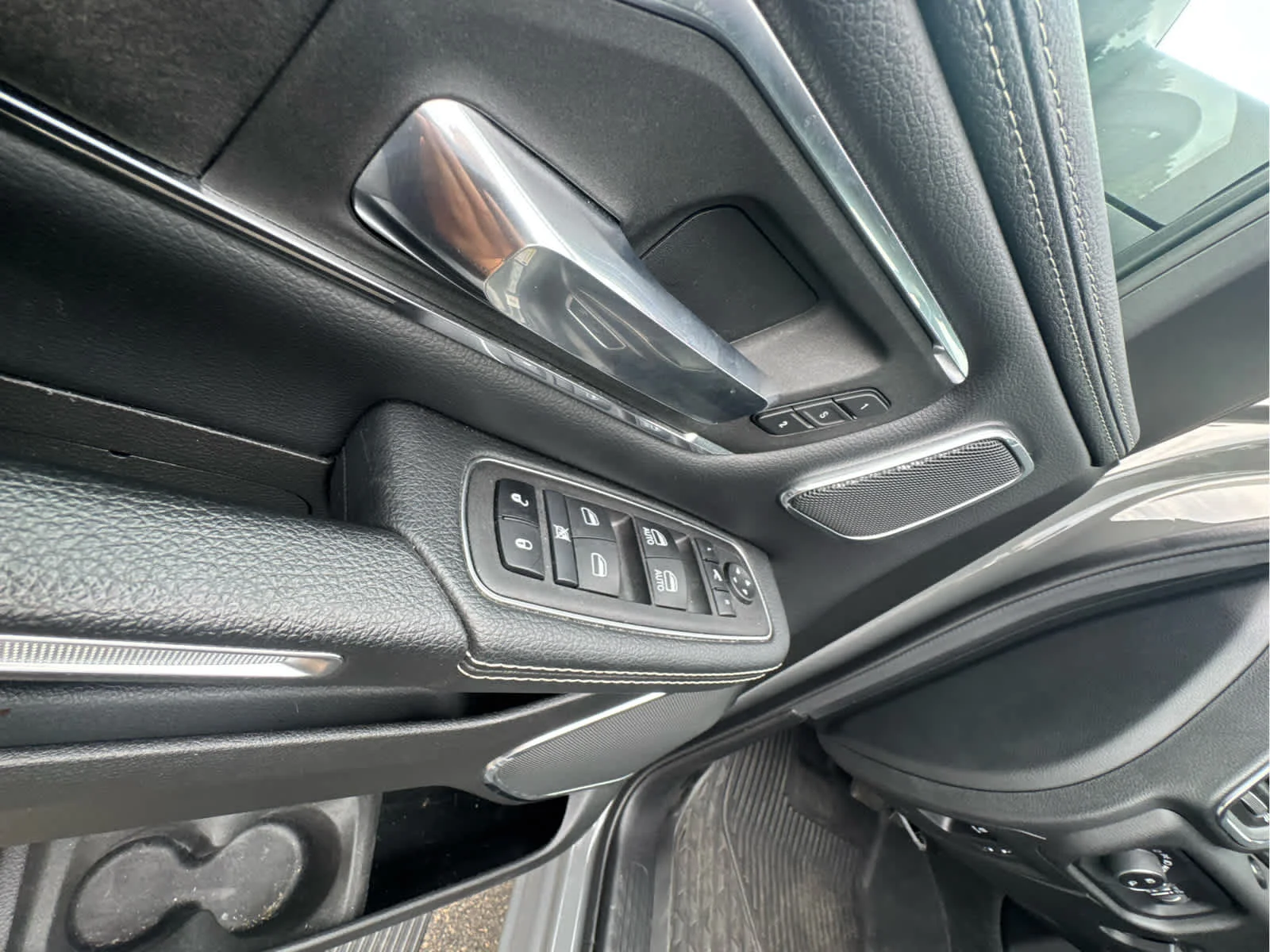 Used 2024 Diamond Black Ram Laramie image 20