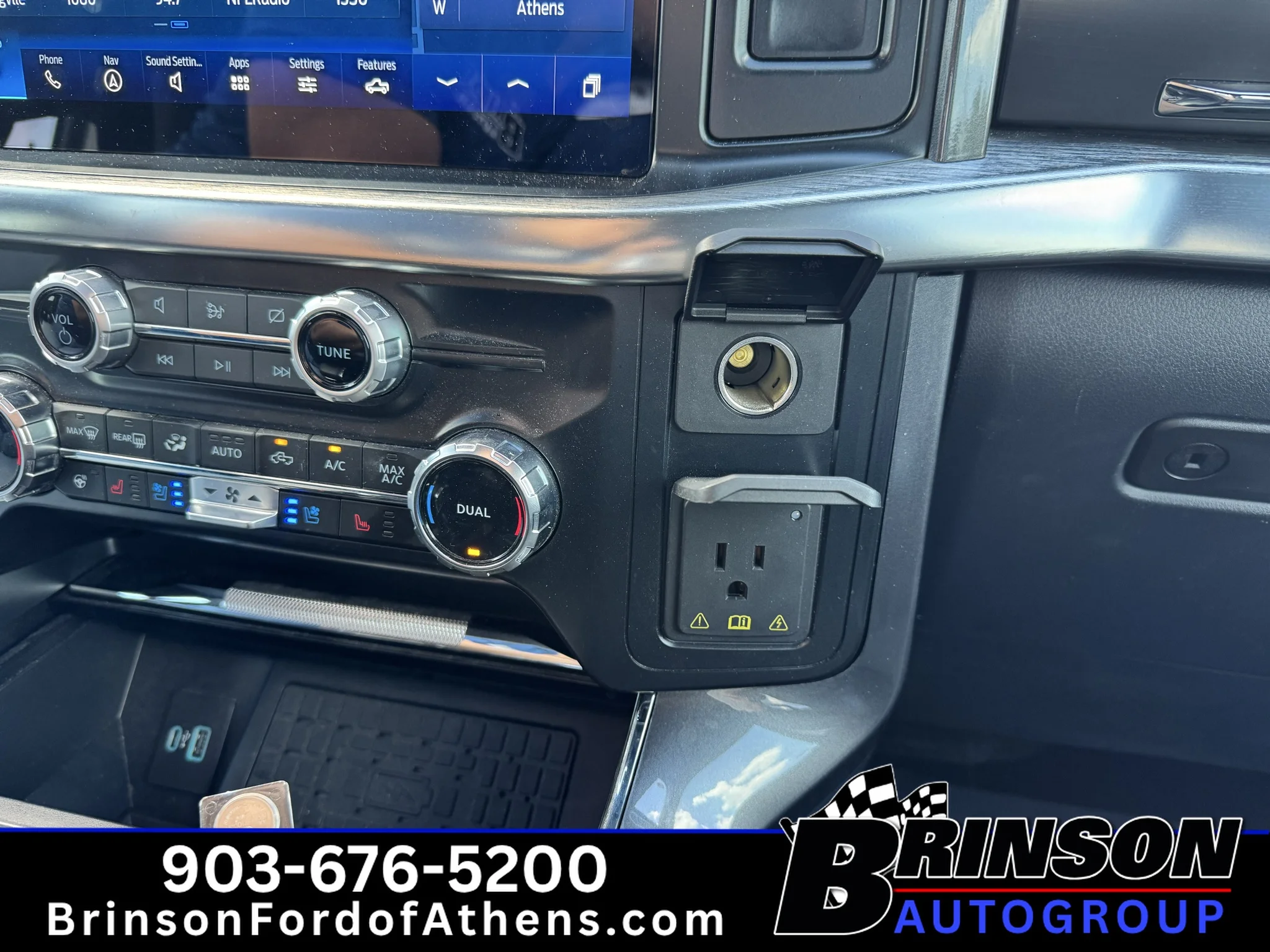Certified Used 2023 Oxford White Ford LARIAT image 27