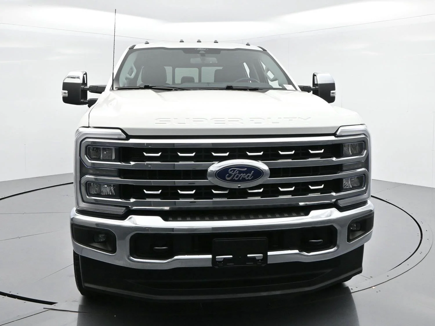 Used 2025 White Ford XL image 2