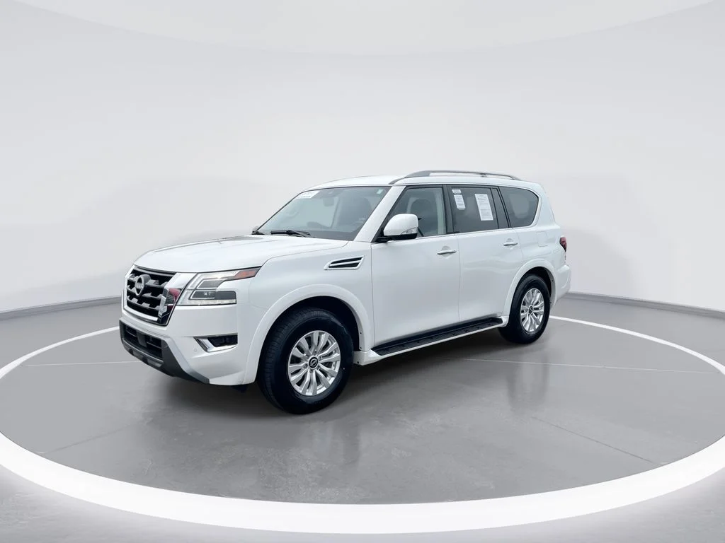 Used 2023 White Nissan SV image 4