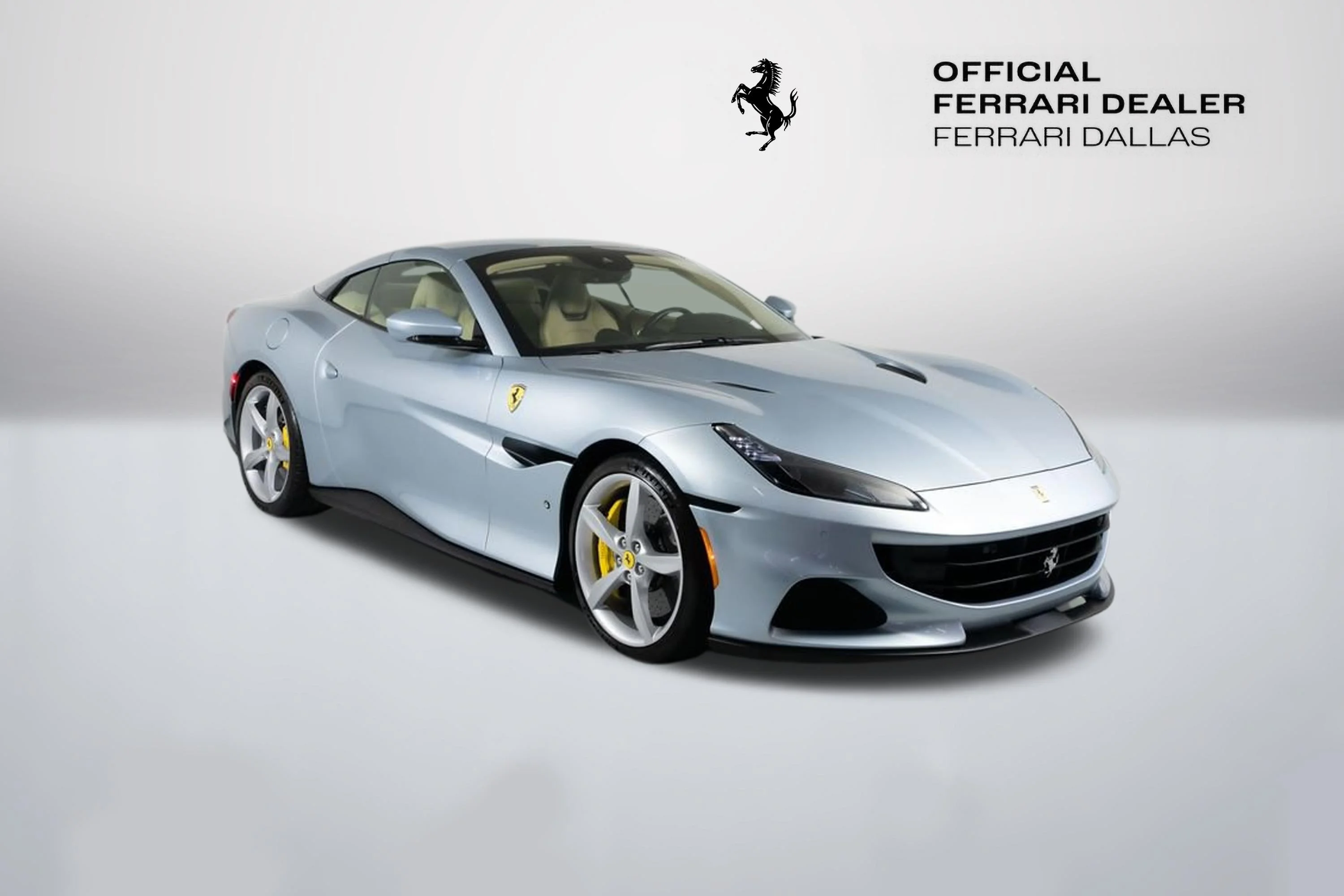 Used 2022 Grigio Alloy Ferrari Base image 7