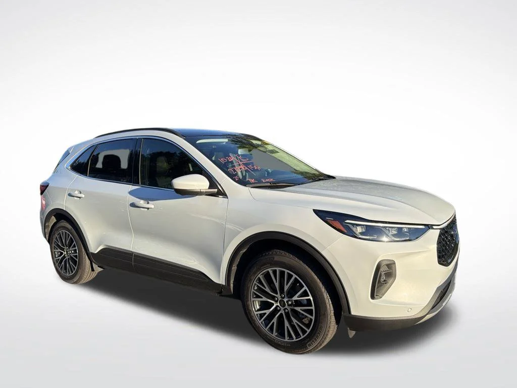 Used 2025 Silver Metallic Ford Base image 4