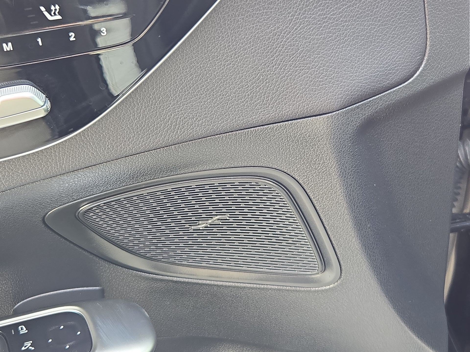 Used 2025 Black Mercedes-Benz C 300 image 13