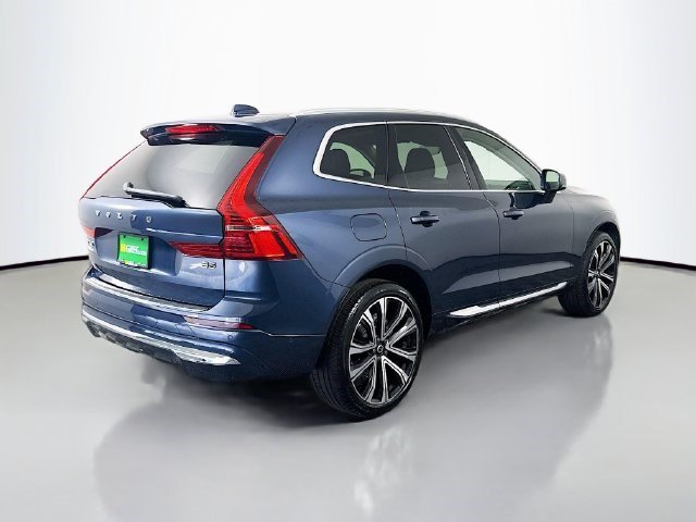 Used 2023 Denim Blue Metallic Volvo Ultimate Bright Theme image 7