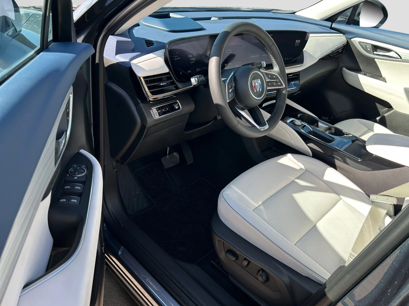New 2026 Quartz Blue Metallic Buick Avenir AWD image 13