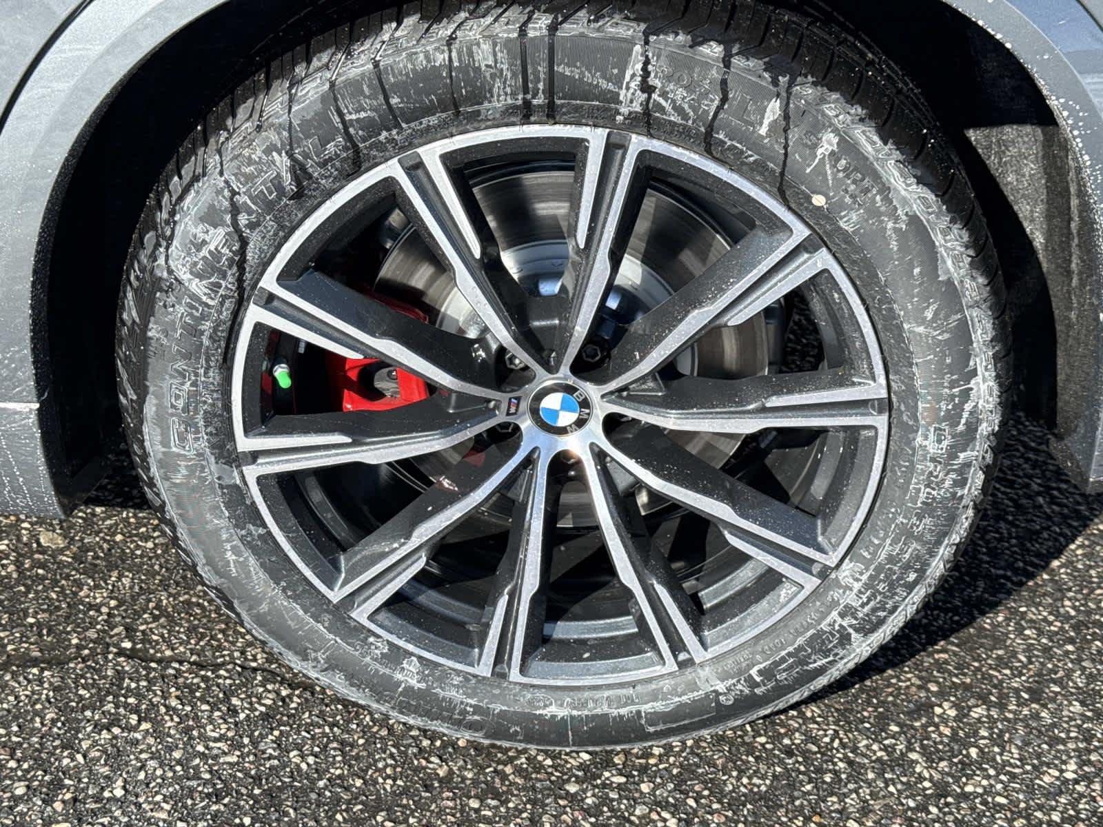 New 2026 Skyscraper Grey Metallic BMW xDrive50e image 12