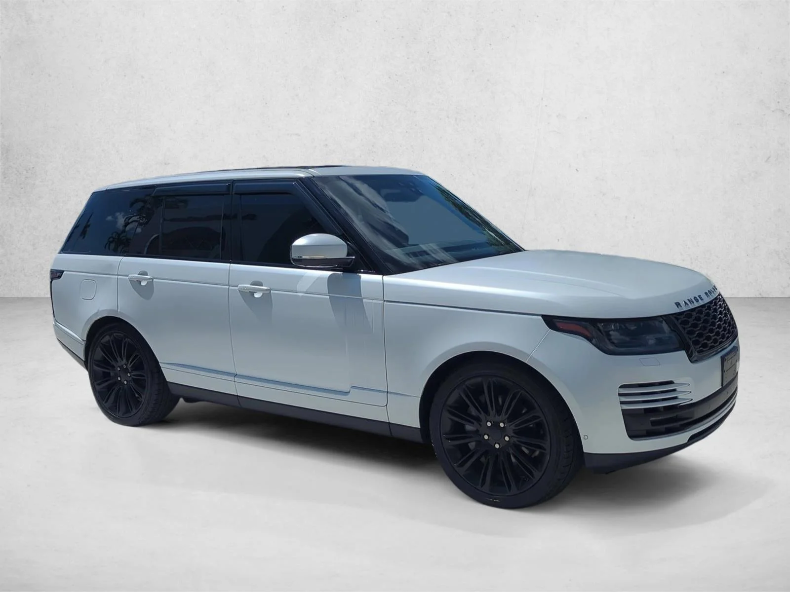 Used 2020 Narvik Black [Blac Land Rover  image 3