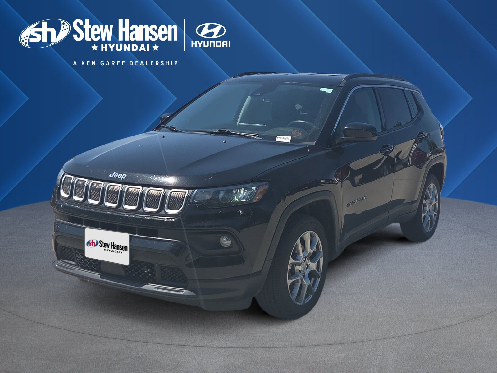 2022 Jeep Compass Latitude Lux 4X4's photo