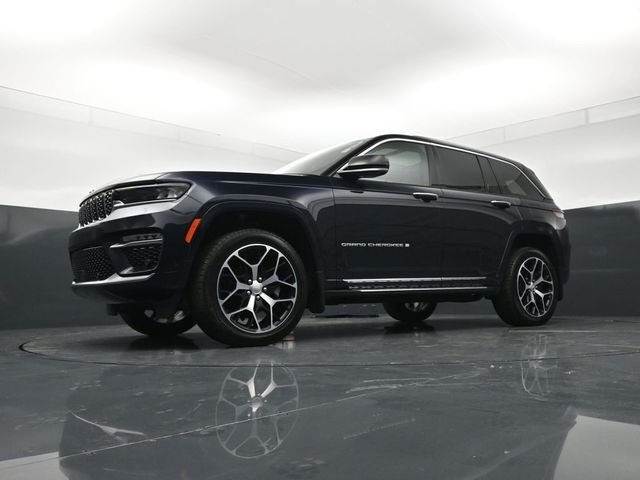 Used 2024 Black Jeep Summit Reserve image 20